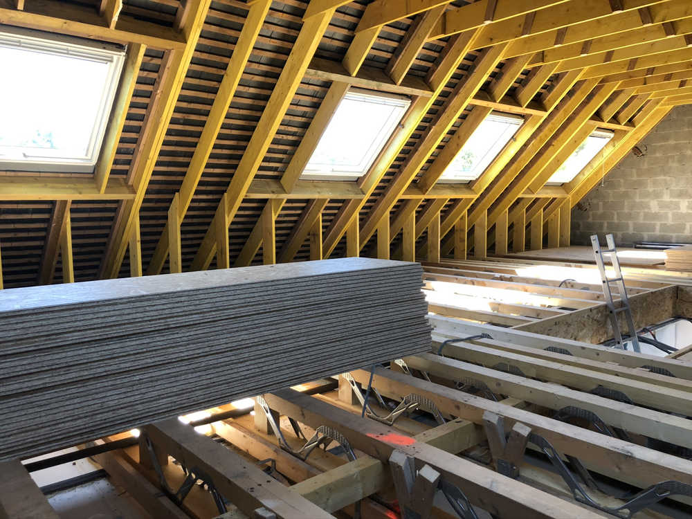 Création d'un plancher porteur pour l'aménagement de combles maison Phenix à Auray, Vannes, Lorient, Morbihan (56).